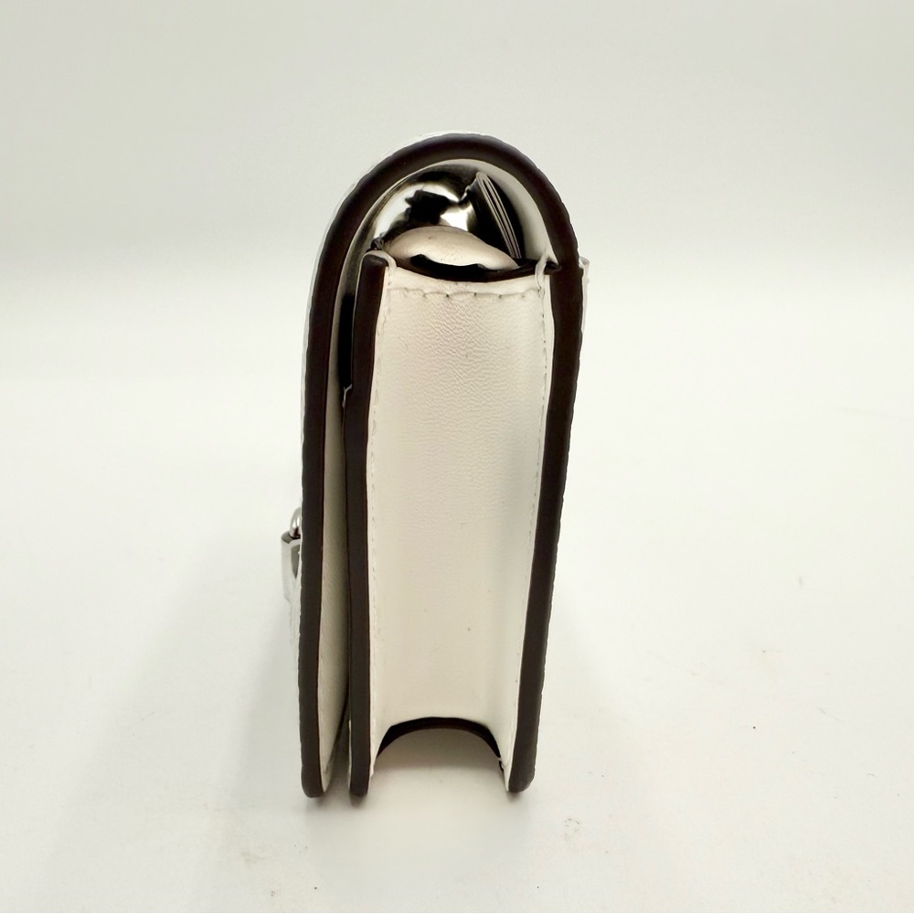 Michael Kors Carson Small Pebbled Leather Wallet - Picture 2 of 7